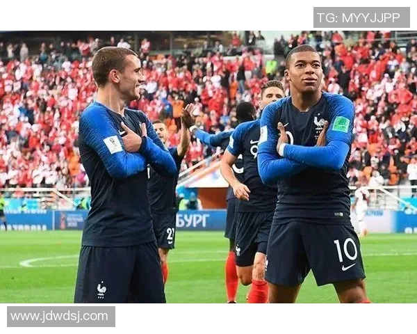 足球巨星格局下的全球竞技格局与未来发展趋势分析